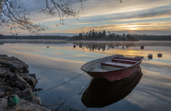 Картинка корабли лодки +шлюпки заря река