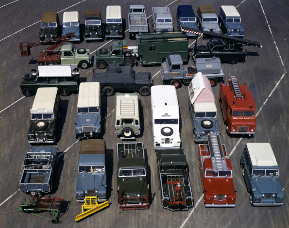 Обои картинки фото автомобили, land-rover