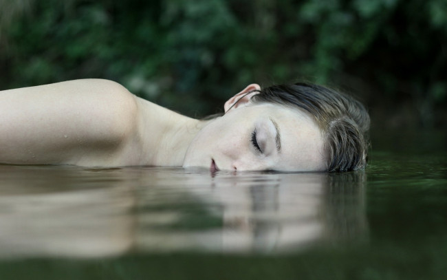 Обои картинки фото девушка, девушки, -unsort , брюнетки, темноволосые, модель