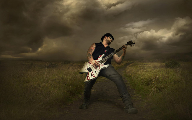 Обои картинки фото музыка, -другое, растения, мужчина, туча, гитара