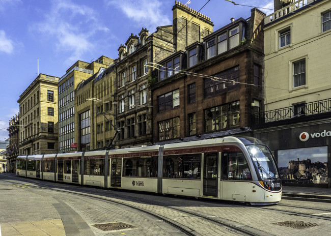 Обои картинки фото техника, трамваи, мостовая, рельсы