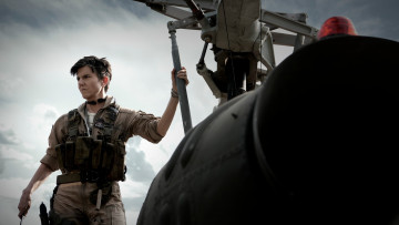 Картинка army+of+the+dead+ +2021+ кино+фильмы army+of+the+dead фотографии новинки кино кадры из фильма ужасы боевик триллер армия мертвых tig notaro marianne peters netflix the stone quarry