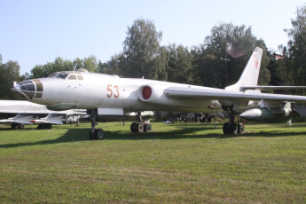 Картинка авиация боевые+самолёты советский тяжeлый двухмоторный реактивный многоцелевой ракетоносный вариант ту16