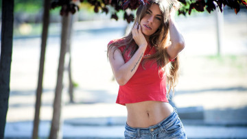 Картинка девушки -+брюнетки +шатенки русая топ джинсы