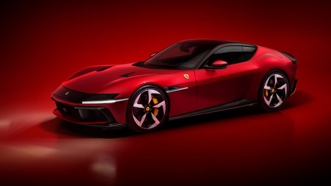 Обои картинки фото ferrari 12cilindri 2024, автомобили, ferrari, красный, купе, 12cilindri, фeррари