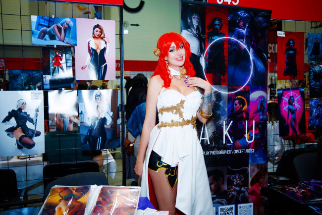 Обои картинки фото девушки, valery himera , lera himera, образ, косплей, тату, наряд, плакаты, шоу