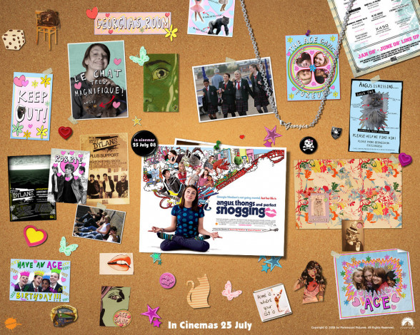 Обои картинки фото angus, thongs, and, full, frontal, snogging, кино, фильмы, perfect