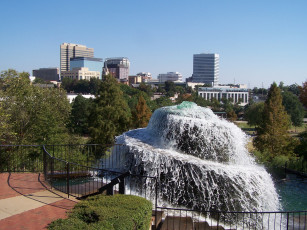 Картинка города фонтаны