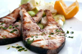 Картинка еда рыба морепродукты суши роллы зелень гриль