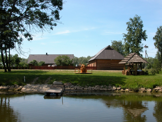 Обои картинки фото литва, шилуте, города, улицы, площади, набережные, клайпедский, уезд, речка, берег, дома