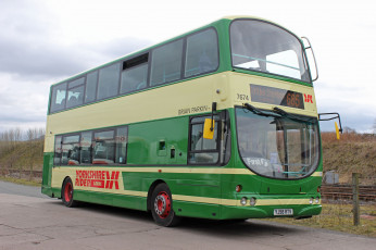 Картинка автомобили автобусы транспорт пассажирский