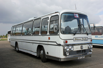 Картинка автомобили автобусы транспорт пассажирский