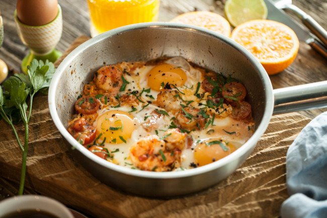 Обои картинки фото еда, Яичные блюда, зелень, блюдо, яйцо