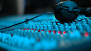 Картинка музыка -другое баланс наушники