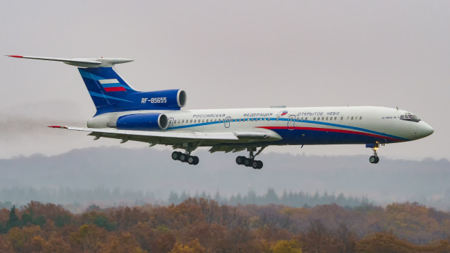 Обои картинки фото авиация, пассажирские самолёты, авиалайнер