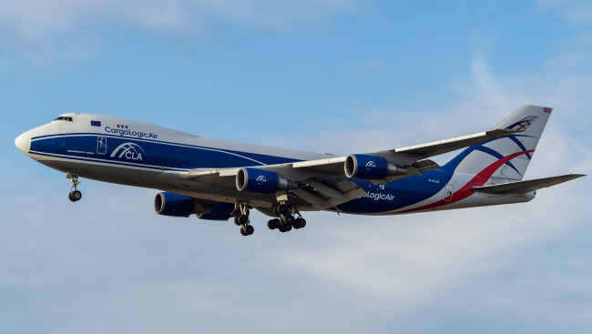 Обои картинки фото авиация, грузовые самолёты, авиалайнер