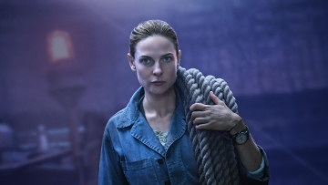 Картинка silo+ сериал+2023+–+ кино+фильмы -unknown+ другое укрытие фантастика apple tv драма триллер сериал ребекка фергюсон rebecca ferguson juliette nichols