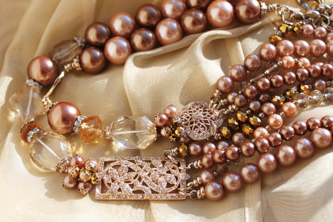 Обои картинки фото разное, украшения,  аксессуары,  веера, ожерелье