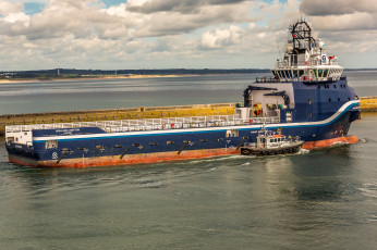 Картинка highland+chieftain корабли другое судно специальное