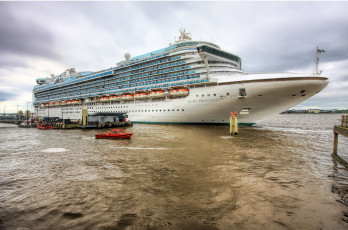 Картинка корабли лайнеры круиз причал лайнер океанский
