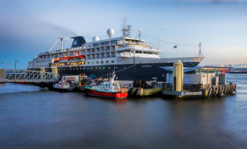 Картинка корабли лайнеры причал лайнер океанский круиз