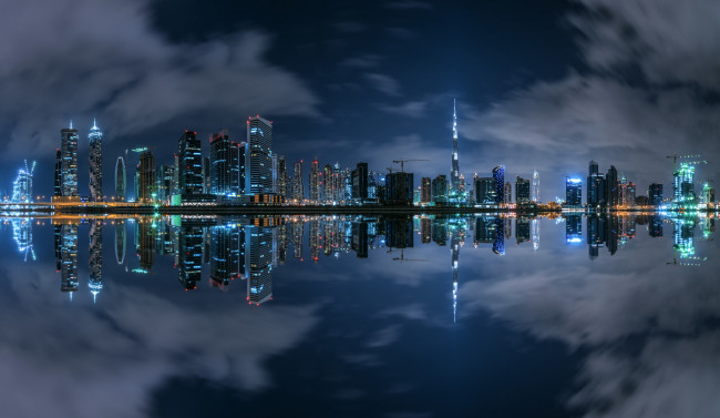 Обои картинки фото города, дубай , оаэ, dubai, business, bay, panorama, night, ночь, город, отражение, здания, огни