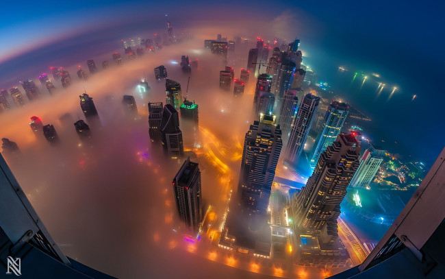 Обои картинки фото города, дубай , оаэ, dubai, city, lighting, helicopter, sky, buildings, mist, green, blue, purple, pink, туман, ночь, огни, город, здания, вид, сверху, orange, red, yellow, white, black