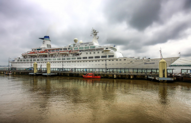 Обои картинки фото корабли, лайнеры, причал, лайнер, круиз, океанский