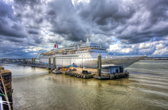 Обои картинки фото корабли, лайнеры, круиз, причал, лайнер, океанский