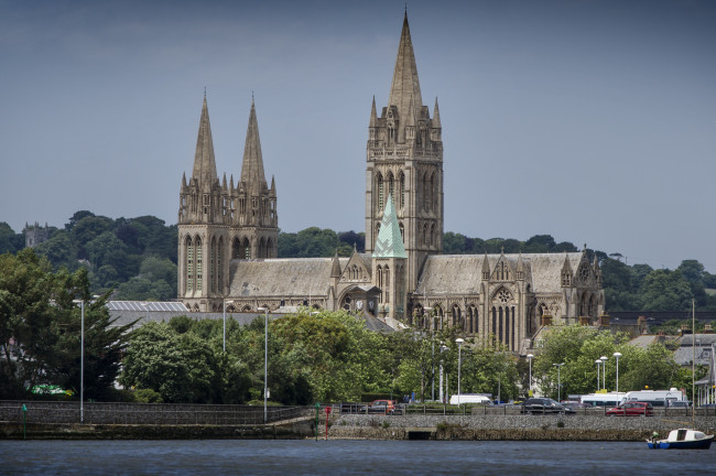 Обои картинки фото truro cathedral,  cornwall, города, - католические соборы,  костелы,  аббатства, собор