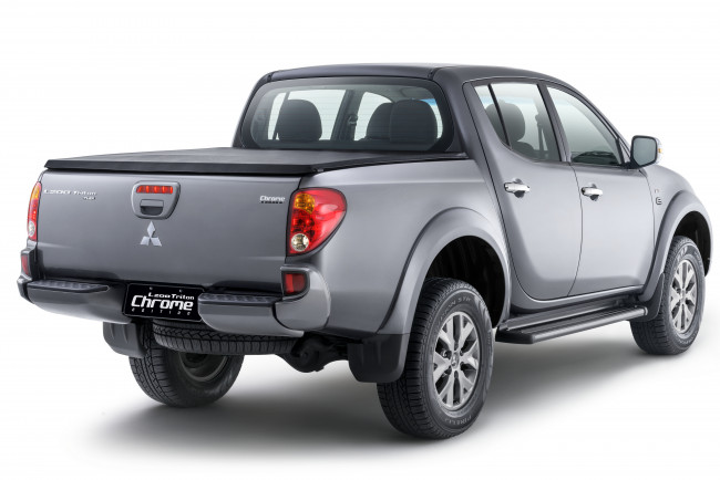 Обои картинки фото автомобили, mitsubishi, hls, l200, triton, 2015г, chrome, edition, темный