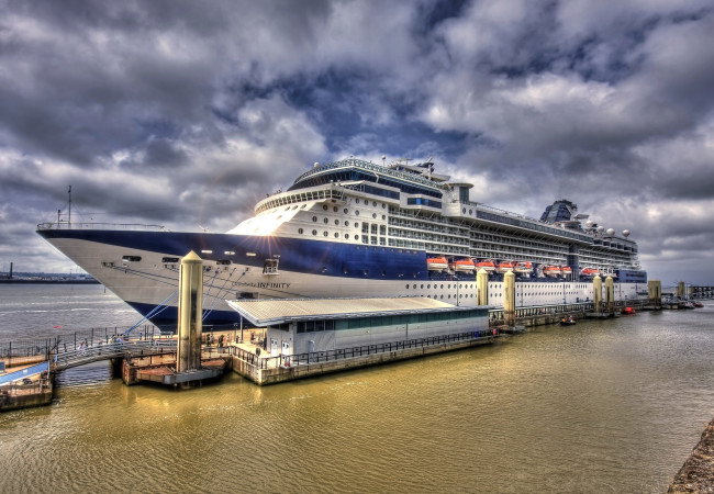 Обои картинки фото корабли, лайнеры, круиз, причал, лайнер, океанский