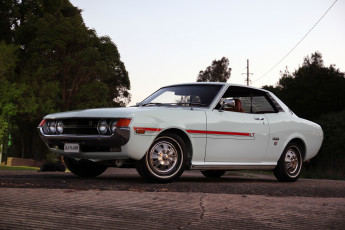 Картинка автомобили toyota