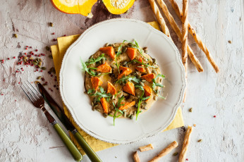 Картинка еда вторые+блюда тыква второе блюдо столовые приборы орешки зелень