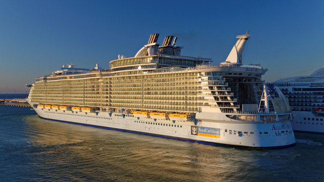 Обои картинки фото корабли, лайнеры, круиз, лайнер