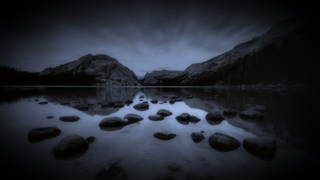 Обои картинки фото природа, реки, озера, ночь, горы, озеро, камни