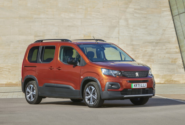 Обои картинки фото автомобили, peugeot