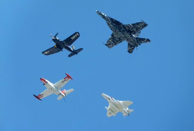 Обои картинки фото авиация, разные, вместе, самолёты, полёт