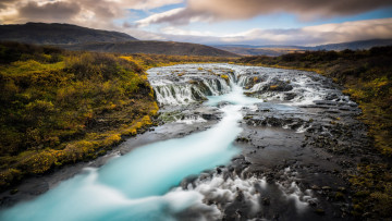 Картинка природа водопады водопад река горизонт холмы облака