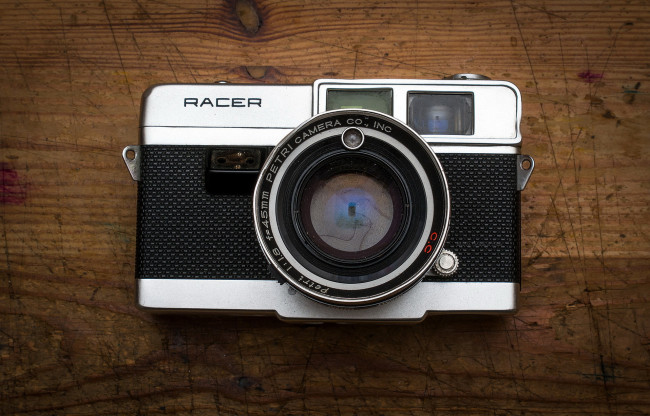 Обои картинки фото бренды, бренды фотоаппаратов , разное, макро, фон, камера