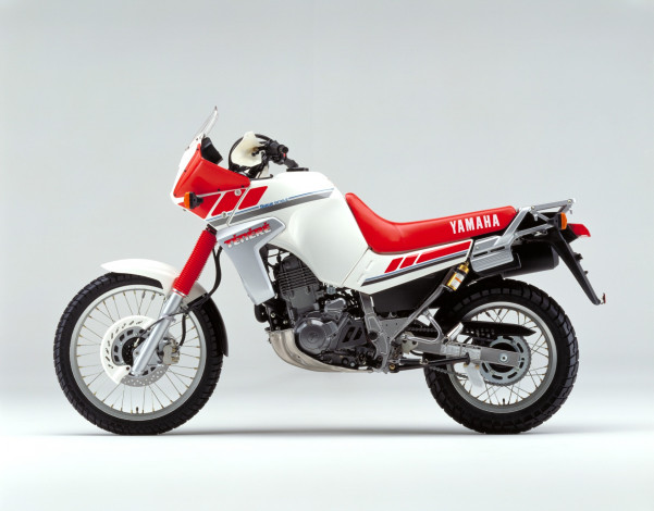 Обои картинки фото мотоциклы, yamaha