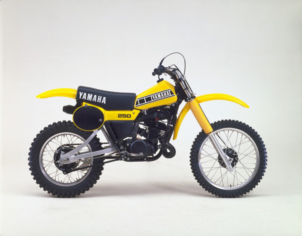 Обои картинки фото мотоциклы, yamaha