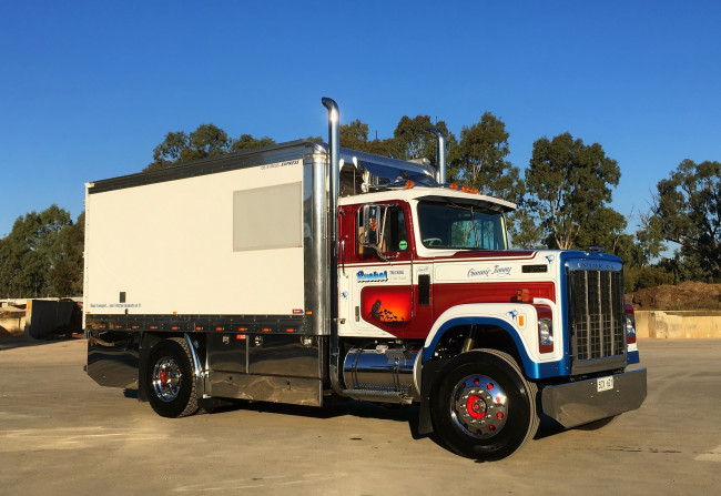 Обои картинки фото international, автомобили, грузовик