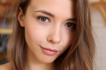 Картинка девушки mila+azul взгляд девушка фон