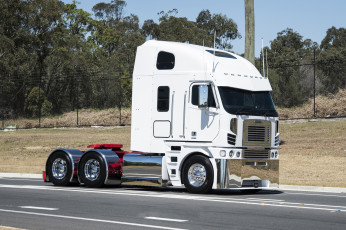 Картинка автомобили freightliner white argosy сhrom