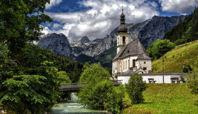 Обои картинки фото города, берхтесгаден , германия, горы, мост, река, костел