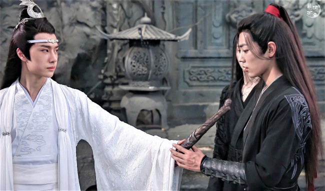 Обои картинки фото кино фильмы, the untamed, вэй, усянь, лань, ванцзи, меч