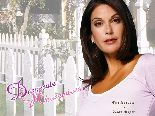 Обои картинки фото кино фильмы, desperate housewives, шатенка, лицо, дом, забор