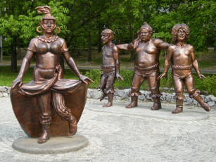 Картинка города памятники скульптуры арт объекты атаманша бременские музыканты