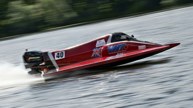 Обои картинки фото спорт, водный спорт, река, скутер, гонка